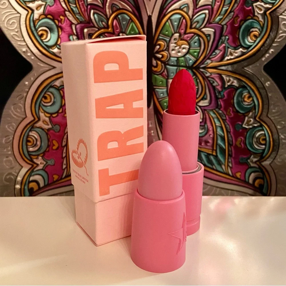 💎 JEFFREE STAR COSMETICS Velvet Trap Lipstick in Cherry Wet